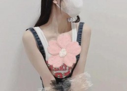 国产美女露脸,镜头下的美丽瞬间